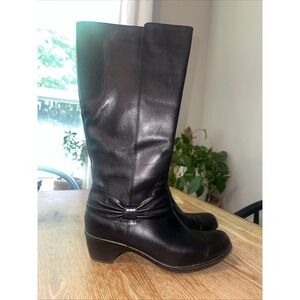 Clarks Boots Womens 10 Tall Riding Black Leather Heeled Side Zip Knee High Bow